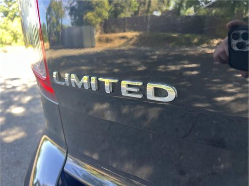 Used 2012 Ford Explorer Limited image 11