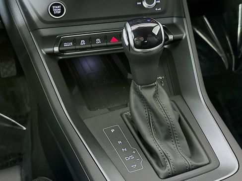 New 2025 Audi Q3 2.0T Premium image 7