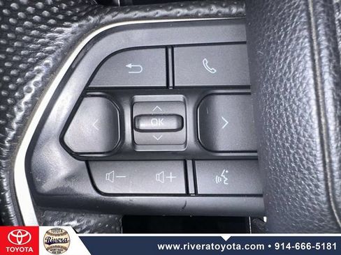 Certified 2024 Toyota Tacoma SR5 AWD/4WD image 30