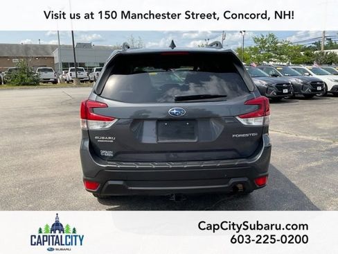 Used 2024 Subaru Forester Premium AWD/4WD image 4