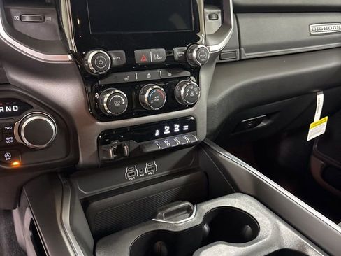 New 2026 RAM 1500 4x4 Crew Cab image 14