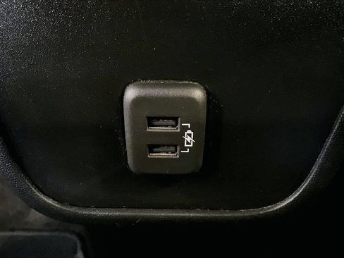 Used 2020 Chevrolet Equinox LS FWD image 28