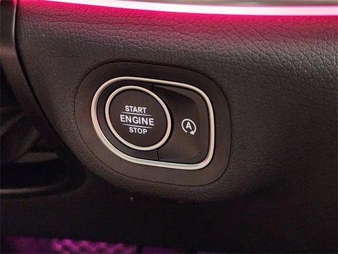 Used 2025 Mercedes-Benz GLS 450 4MATIC image 21