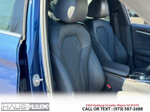 Used 2021 BMW 530i xDrive w/ Convenience Package image 4