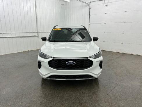 Used 2023 Ford Escape ST-Line AWD/4WD image 16
