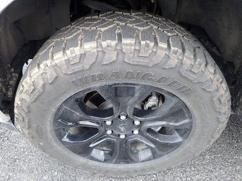 Used 2023 Ford F150 XLT w/ Equipment Group 302A High image 9