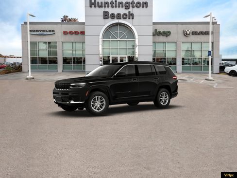 New 2026 Jeep Grand Cherokee L 2WD image 2