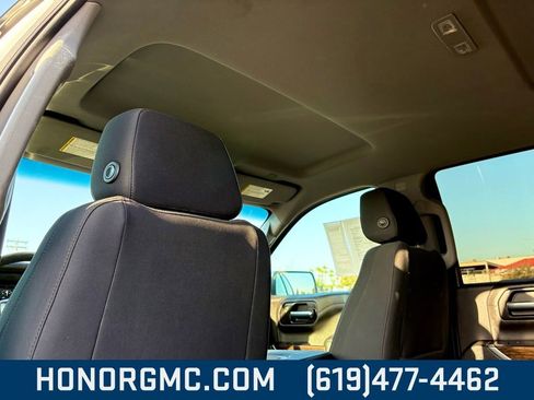 Used 2020 GMC Sierra 1500 SLE w/ SLE Value Package image 17