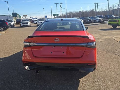 New 2026 Nissan Sentra SR FWD image 6