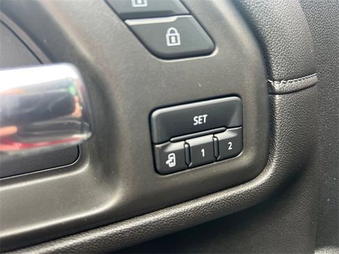 Used 2021 Chevrolet Silverado 2500 High Country w/ Z71 Off-Road Package image 27