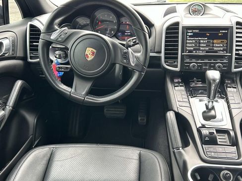 Used 2014 Porsche Cayenne image 26
