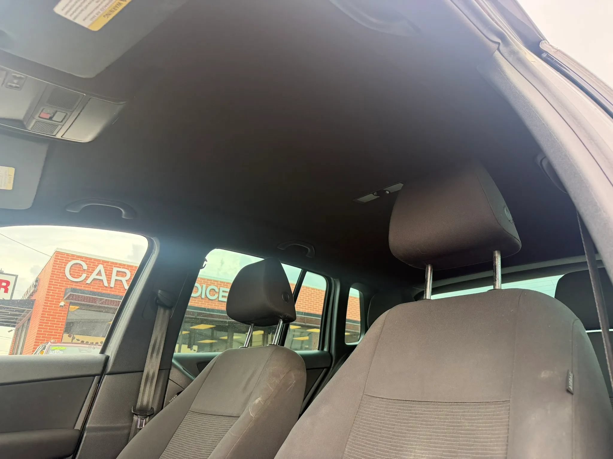 Used 2016 Volkswagen Tiguan R-Line FWD image 9