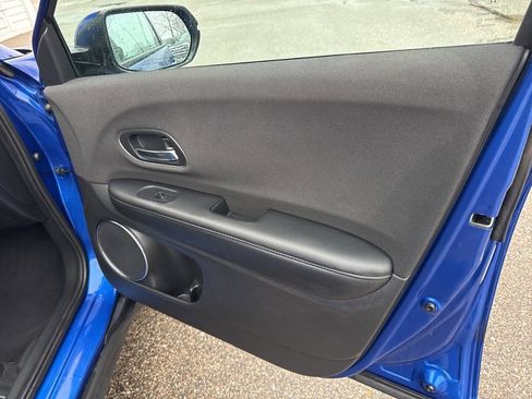 Used 2022 Honda HR-V EX image 36