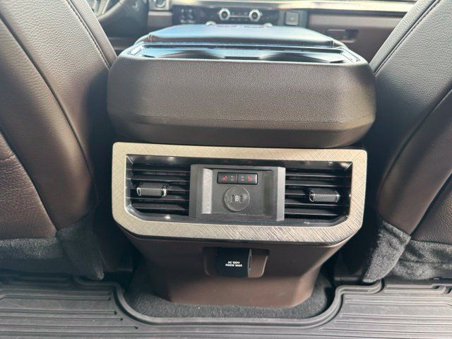 Used 2025 Ford F350 King Ranch AWD/4WD image 15