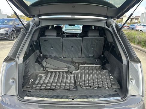 Used 2022 Audi Q7 3.0T Prestige image 22