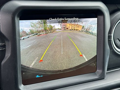 Used 2023 Jeep Wrangler Unlimited Sahara w/ Cold Weather Group image 23