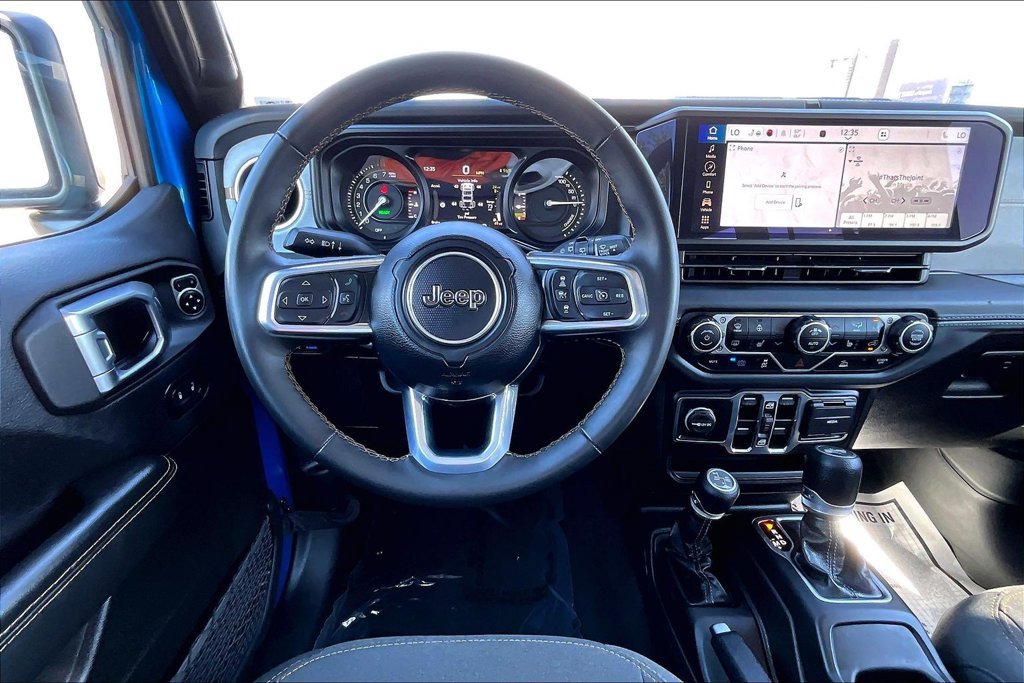 Used 2024 Jeep Wrangler Unlimited Sahara AWD/4WD image 10