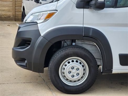 Used 2026 RAM ProMaster 2500 w/ Convenience Group FWD image 16