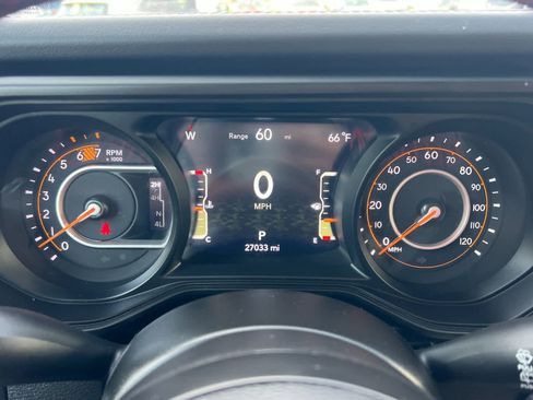 Used 2024 Jeep Wrangler Unlimited Rubicon image 24