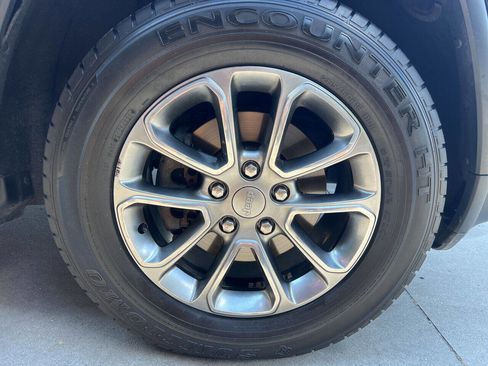 Used 2014 Jeep Grand Cherokee Limited image 35