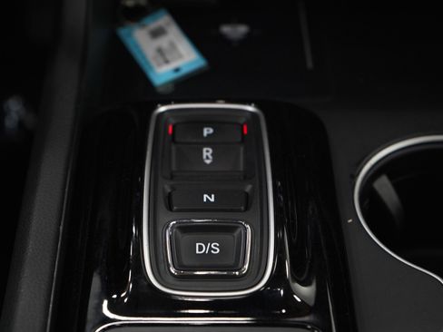 Used 2024 Honda Pilot Touring image 21