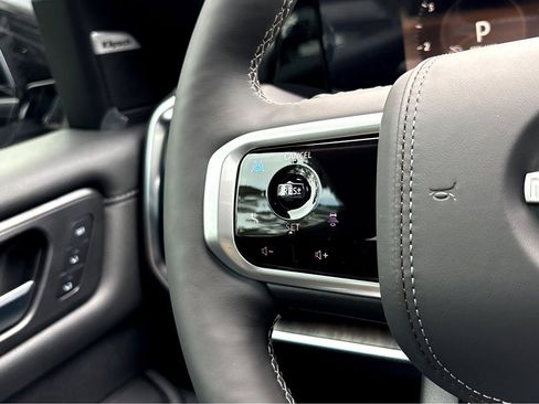 New 2026 Nissan Armada Platinum Reserve image 19