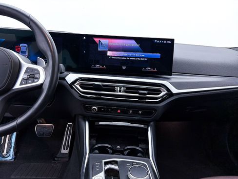 Used 2023 BMW M340i RWD image 9