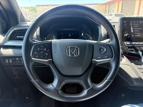 Used 2024 Honda Odyssey Sport image 19