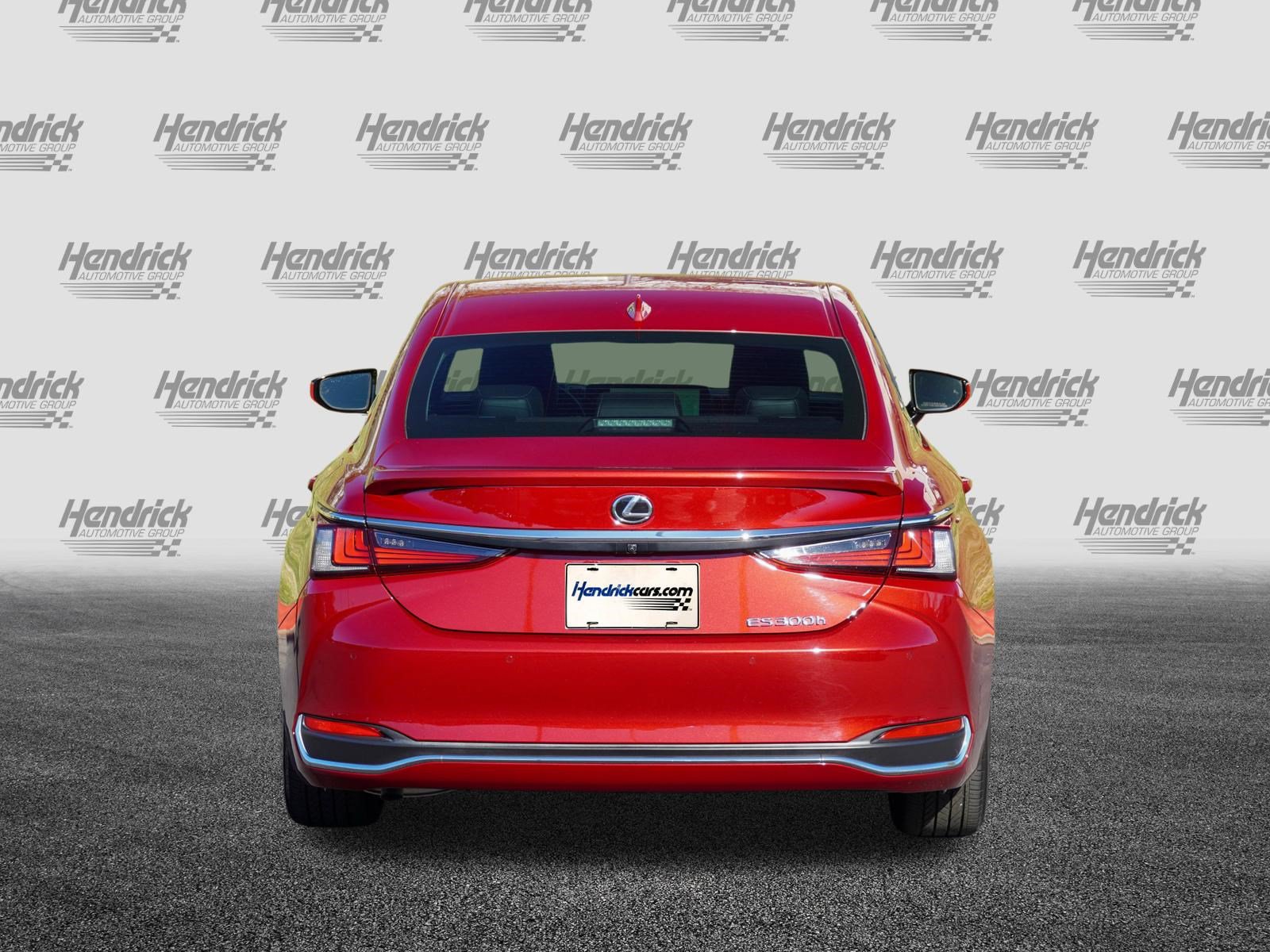 Used 2024 Lexus ES 300h Ultra Luxury w/ Accessory Package (Z2) FWD image 7