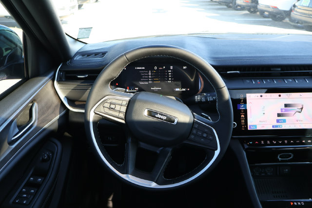 New 2026 Jeep Grand Cherokee Altitude RWD image 12