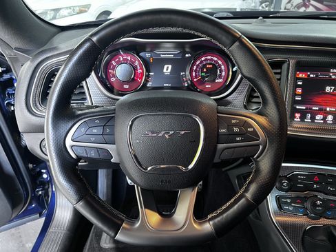 Used 2016 Dodge Challenger SRT Hellcat RWD image 11