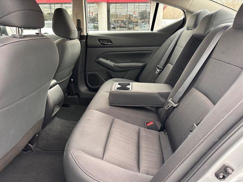 Used 2025 Nissan Altima 2.5 SV image 13