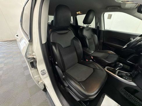 Used 2020 Jeep Compass Latitude AWD/4WD image 24