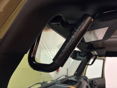 Used 2013 Jeep Wrangler Unlimited Rubicon image 25