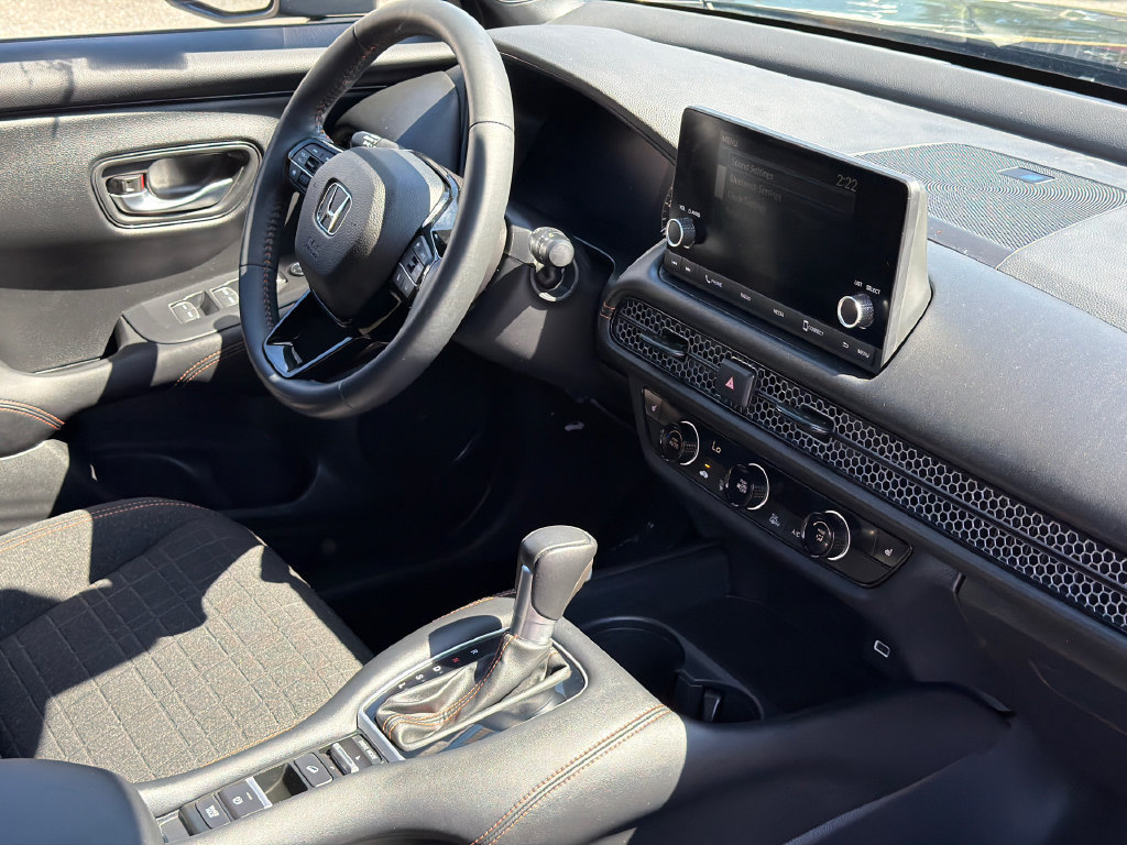 Used 2024 Honda HR-V Sport image 9