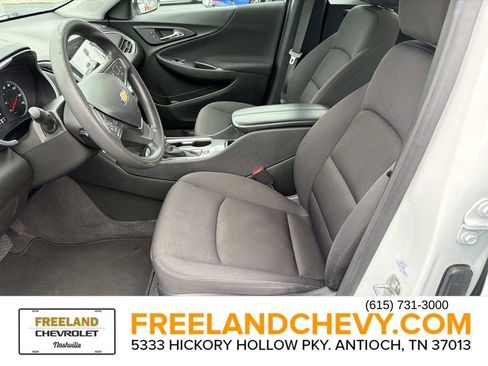 Used 2023 Chevrolet Malibu LT image 29