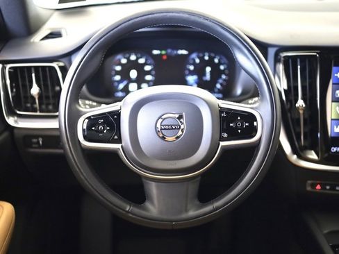 Used 2020 Volvo V60 T5 Cross Country w/ Protection Package Premier image 13