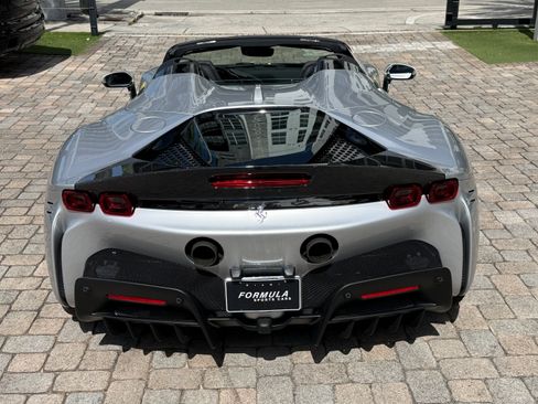 Used 2024 Ferrari SF90 Spider AWD/4WD image 7