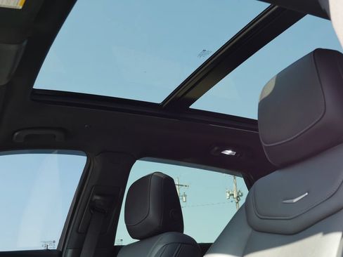 Used 2022 Cadillac XT5 Premium Luxury FWD image 34