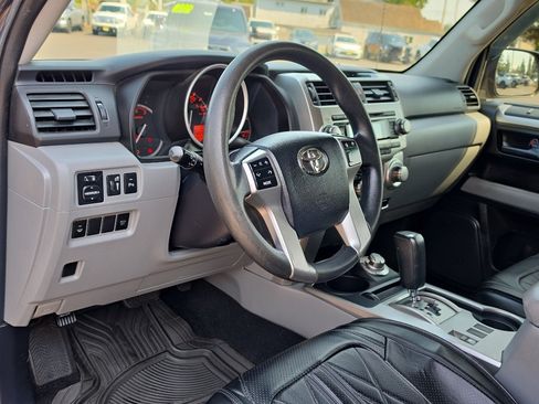 Used 2013 Toyota 4Runner SR5 AWD/4WD image 13