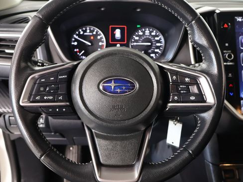 Used 2023 Subaru Ascent Premium AWD/4WD image 3