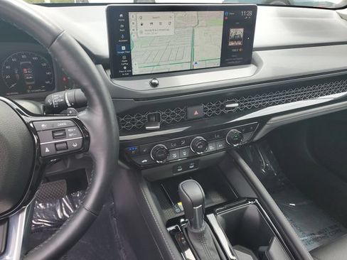 Certified 2025 Honda Accord Touring image 22
