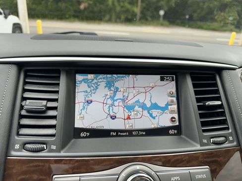 Used 2020 Nissan Armada Platinum image 23