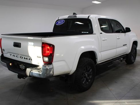 Used 2023 Toyota Tacoma SR5 image 9