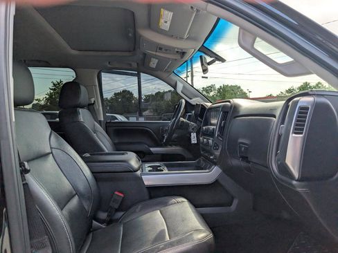 Used 2018 Chevrolet Silverado 1500 LTZ Z71 w/ LTZ Plus Package AWD/4WD image 22
