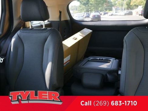 New 2026 Kia Carnival SX Prestige image 41