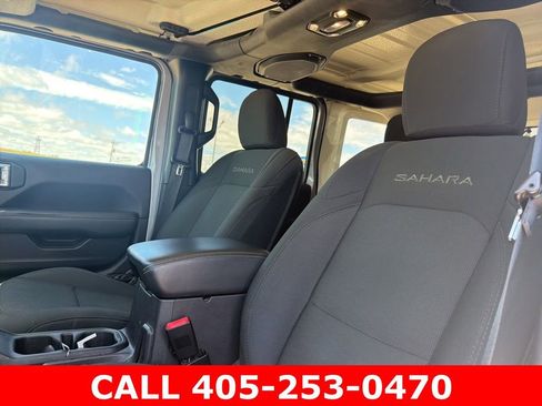 Used 2020 Jeep Wrangler Unlimited Sahara AWD/4WD image 10