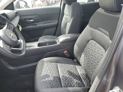 New 2026 Nissan Kicks SV w/ SV Premium Package image 19