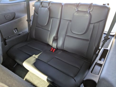 Certified 2025 Ford Explorer ST image 36