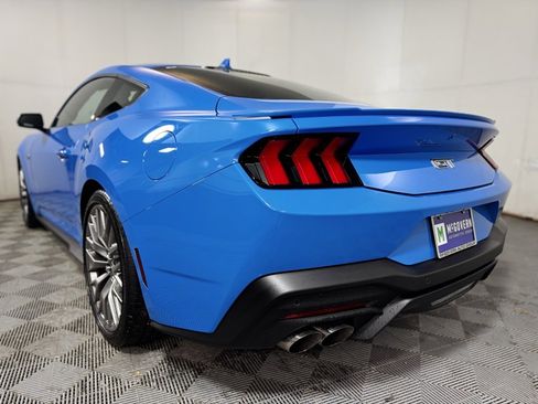 Used 2025 Ford Mustang GT Premium image 4